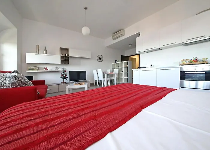 La Superba & Breakfast Oda ve Kahvaltı 3*