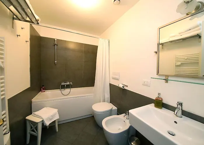 Bed & Breakfast La Superba & Breakfast Janov